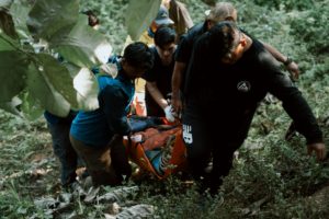 Premiers secours en montagne